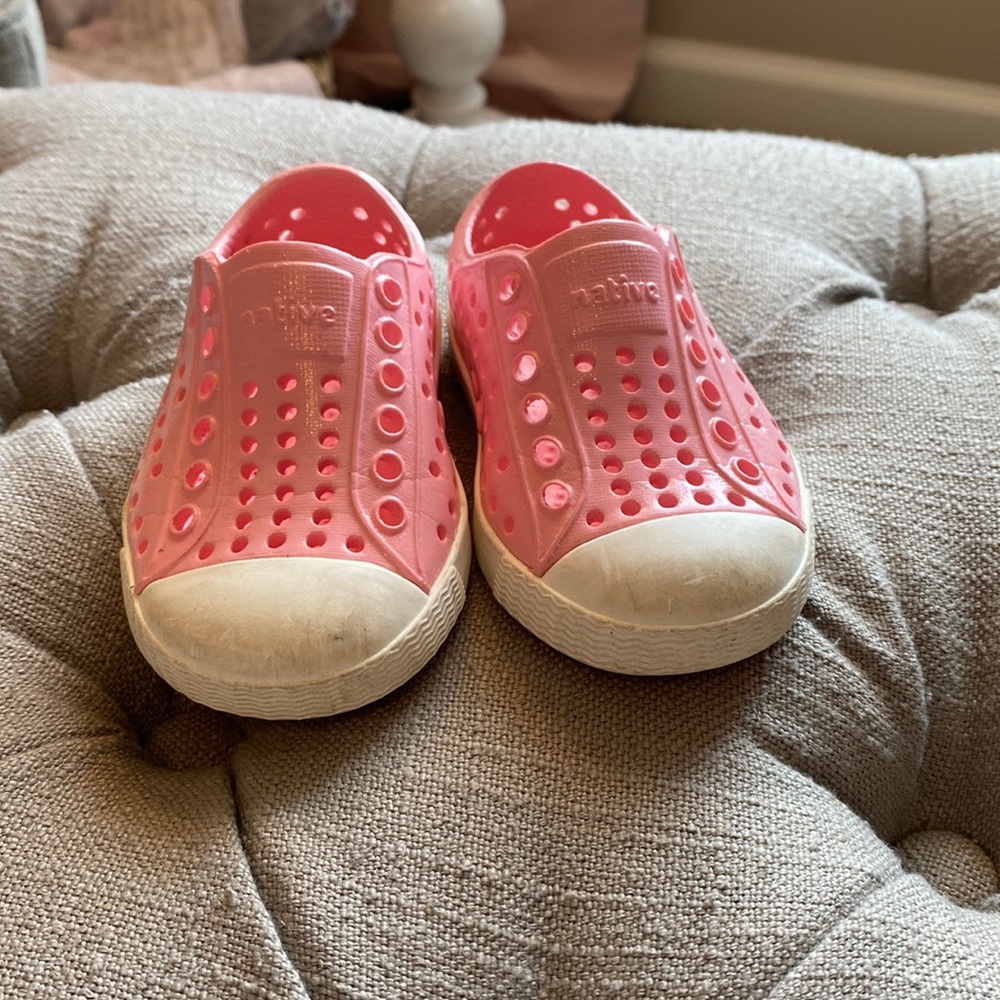 Natives size 4